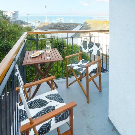 9 Dolphin Court Apartment Бриксам Екстериор снимка
